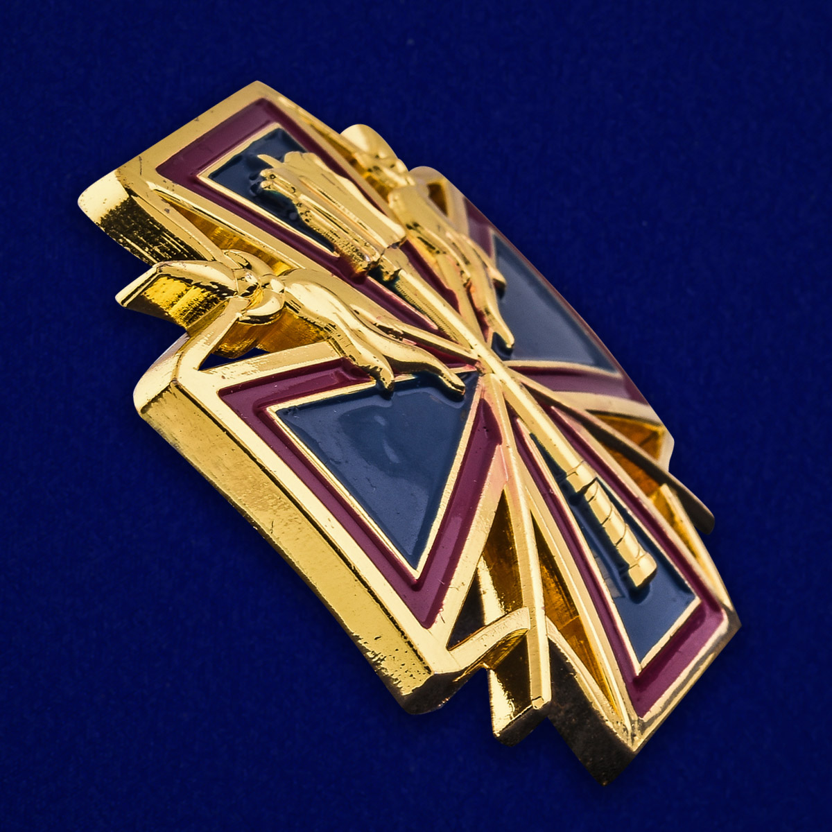 Наградной крест "За заслуги перед Кубанским казачеством" в футляре из флока с пластиковой крышкой 