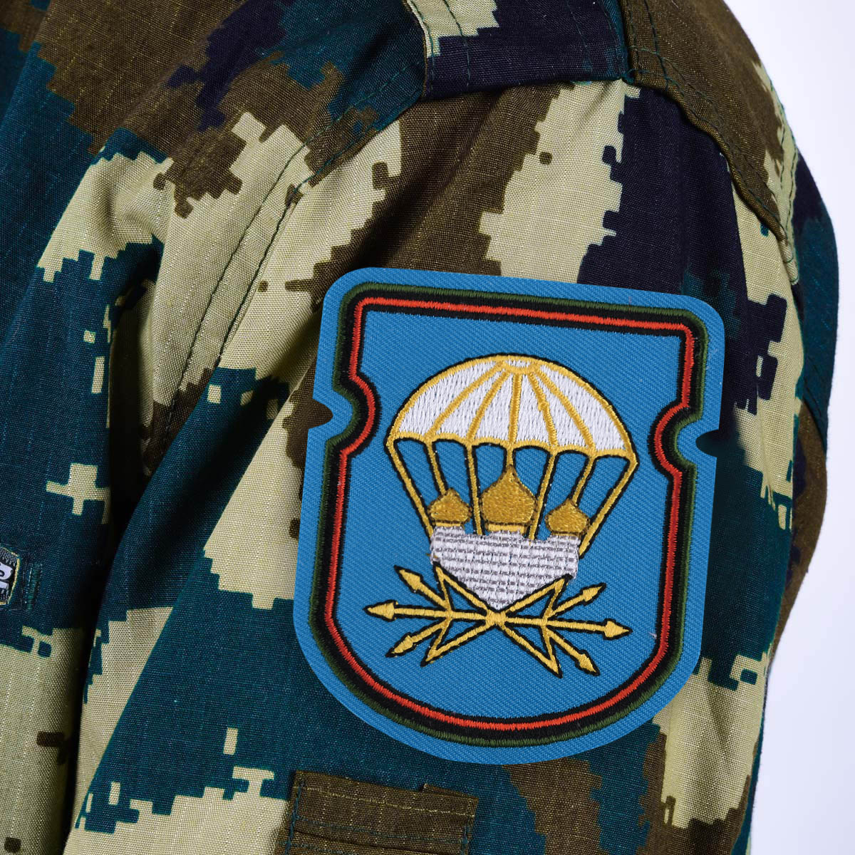 Нарукавная нашивка "731 отдельный батальон связи 106 ВДД" 
