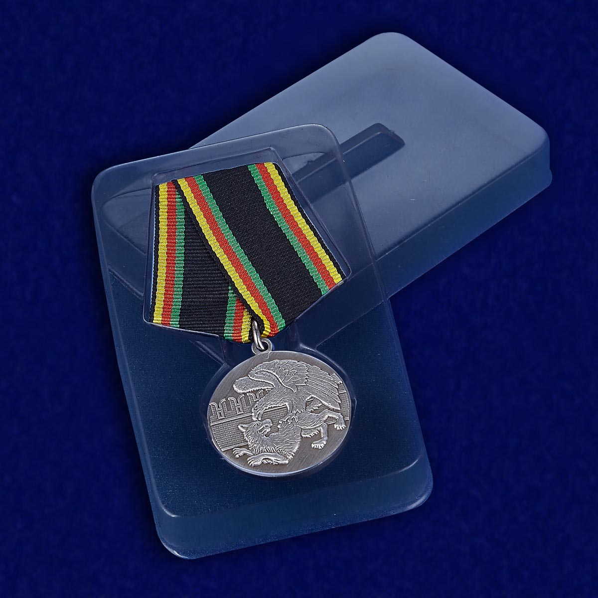 Медаль «Защитнику Отечества» с орлом 
