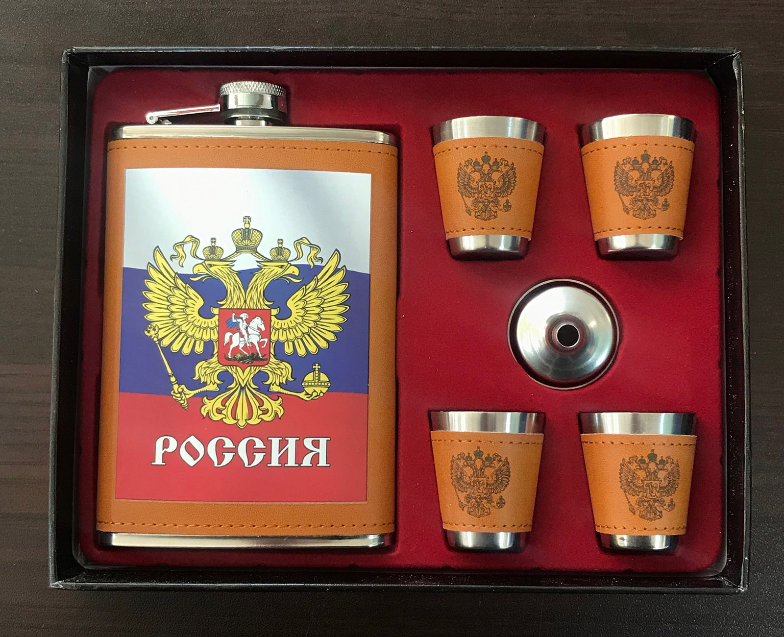 Фляжка для спиртного "Россия" со стопками (фляжка, стопка, воронка) 