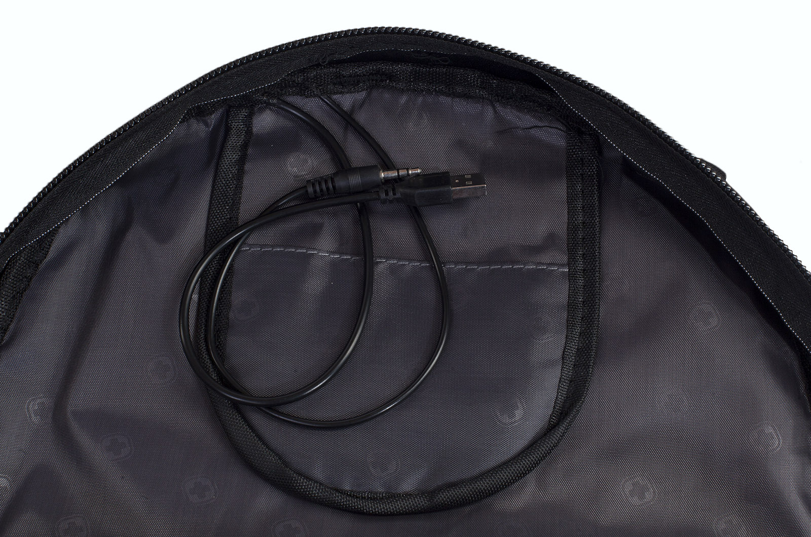 Удобный черный рюкзак с нашивкой Бога Велеса (36 - 55 л) 