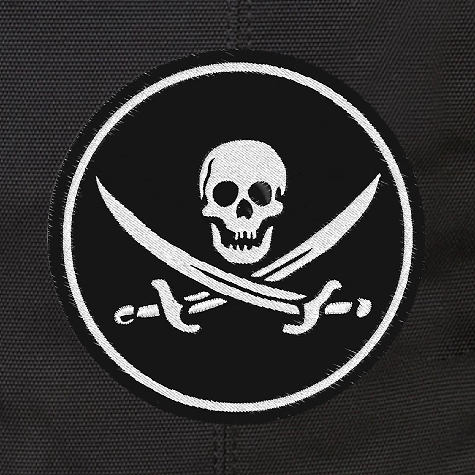 Эргономичный вместительный рюкзак с нашивкой Пиратский флаг (29 л) 