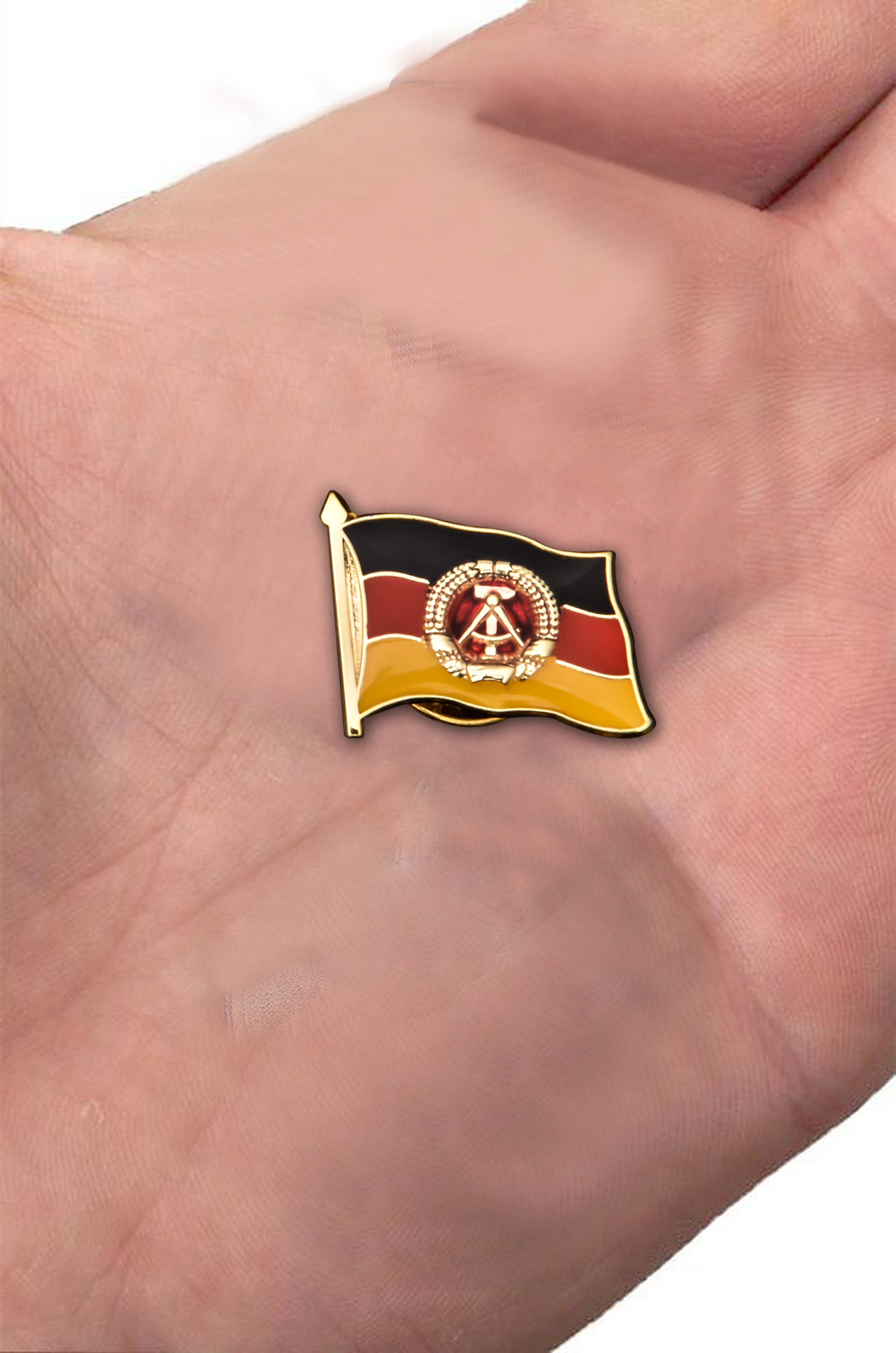 Значок-флажок ГДР 