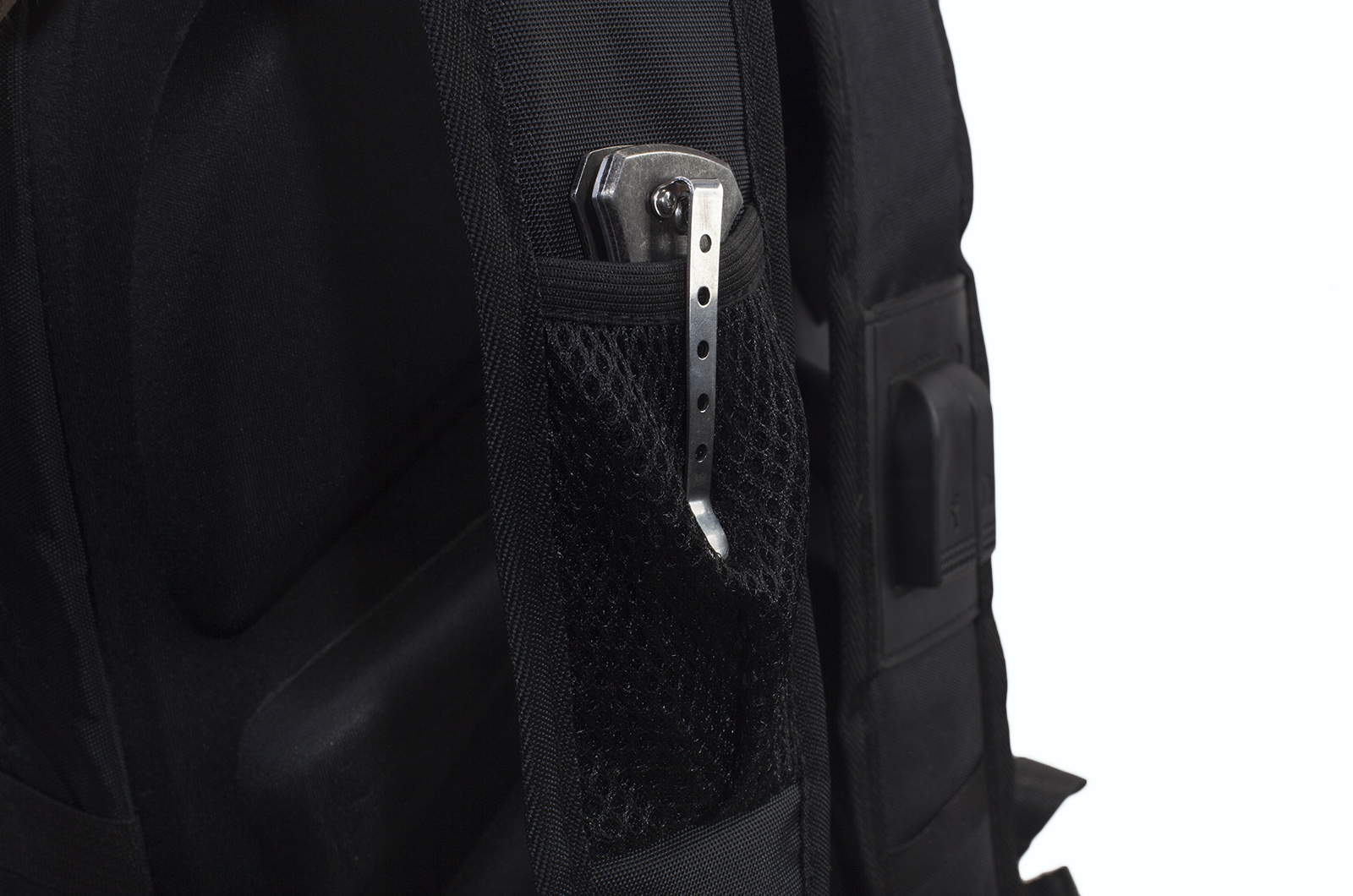 Многофункциональный черный рюкзак  шевроном Каратель (36 - 55 л) 