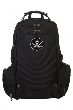 Черный вместительный рюкзак с нашивкой Пиратский флаг (29 л) 