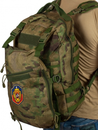 Надежный вместительный рюкзак с нашивкой УГРО 